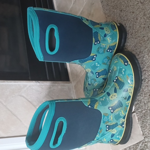 Bogs children's winter boots classic owls size 4 women's size 6 - Picture 2 of 8